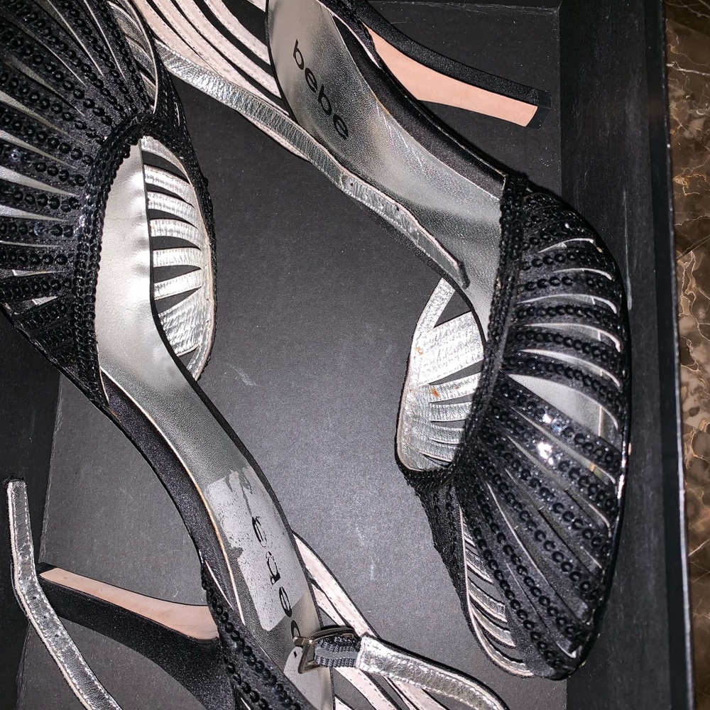 Shoes - Picture 5 of 5